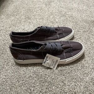 Blowfish Women’s Dark Purple Slip-On Sneakers